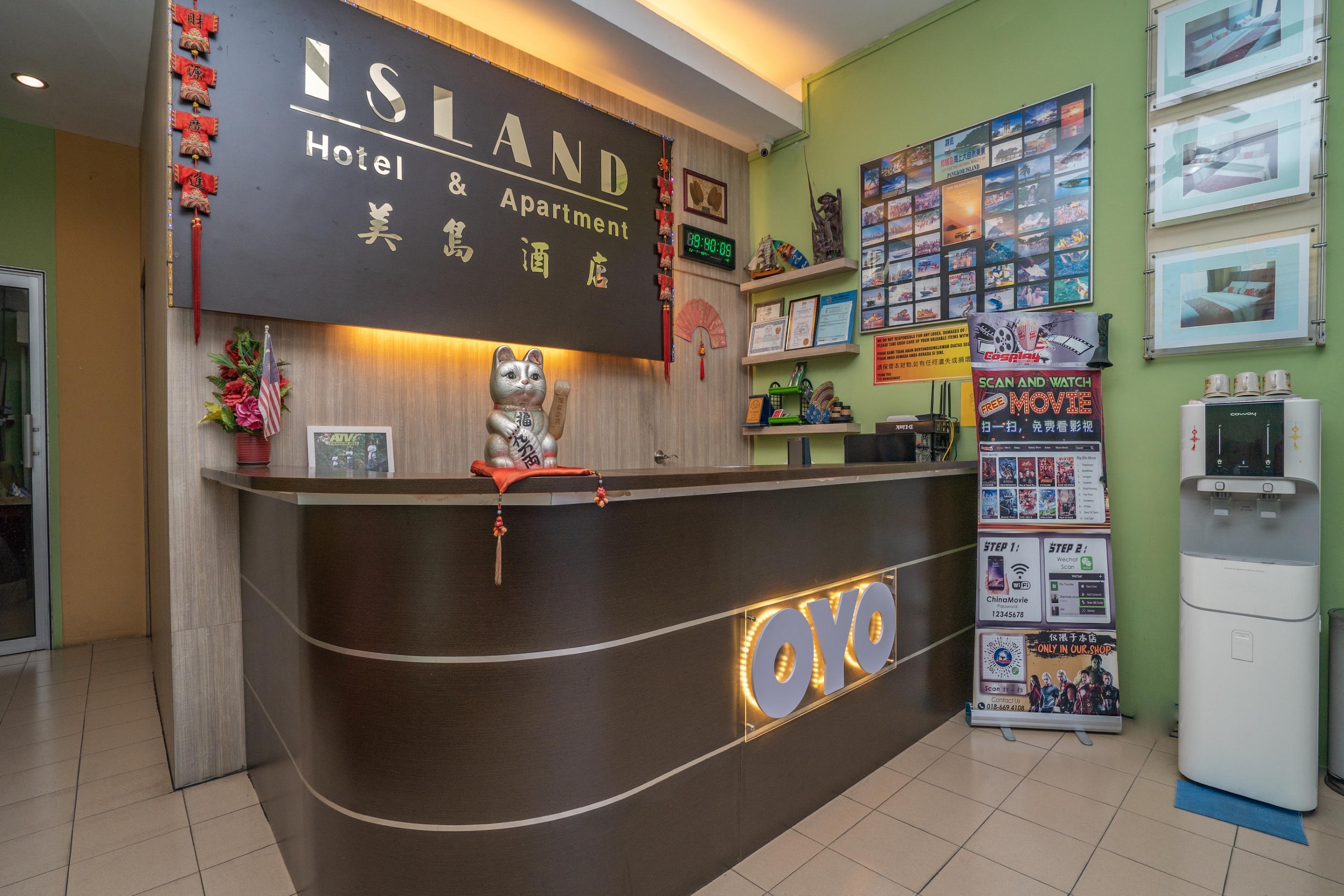 Oyo 44078 The Island Hotel Kampong Pasir Bogak Exterior foto